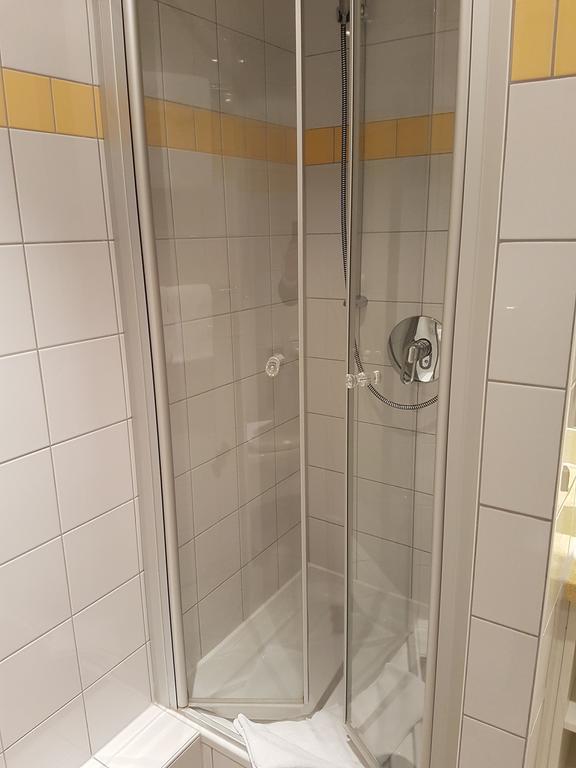 Gastehaus Am Rptc Hotel München Buitenkant foto