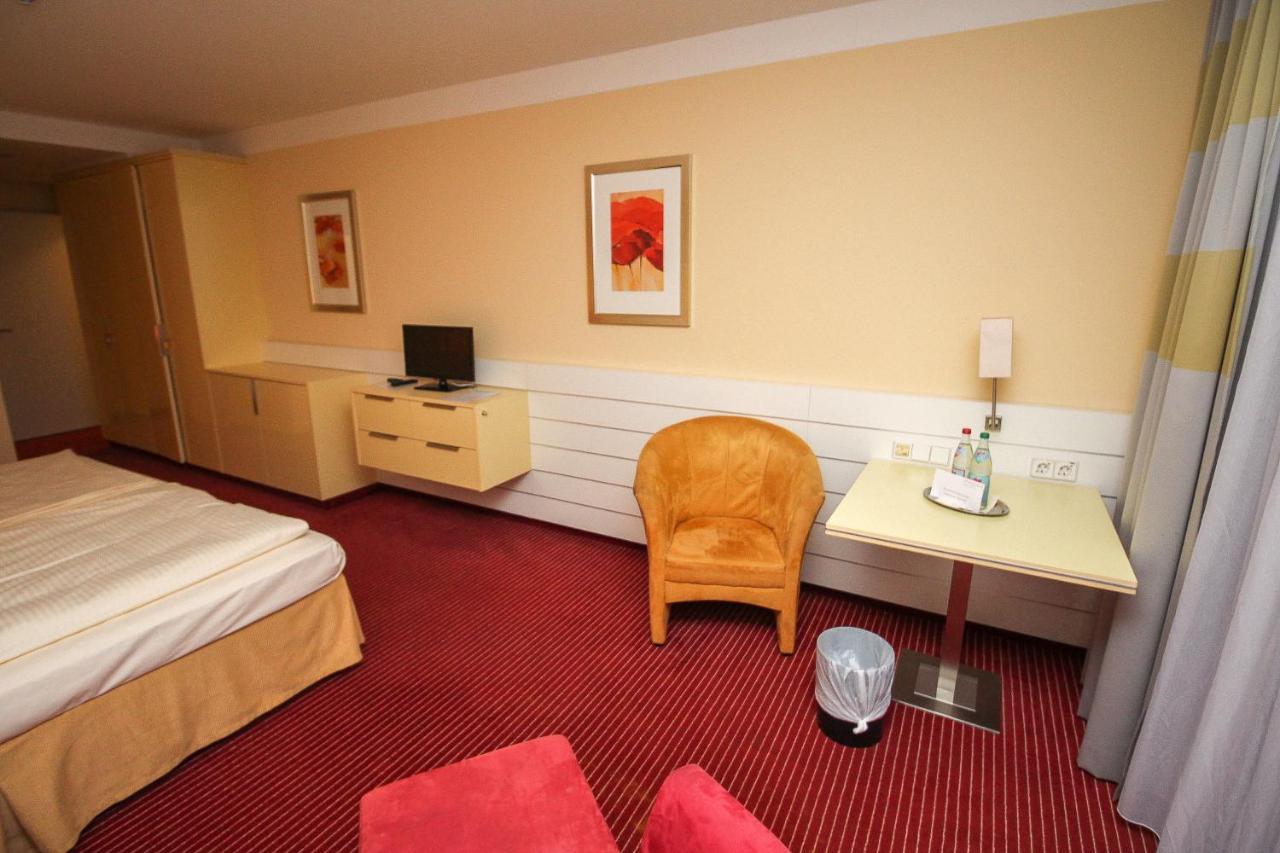 Gastehaus Am Rptc Hotel München Buitenkant foto